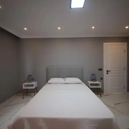 Secret Villa *